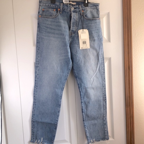 •LAST PAIR* Levi’s Wedgie hi waisted VTG inspired frayed jeans NWT SZ 30/SZ 10 - Picture 7 of 15